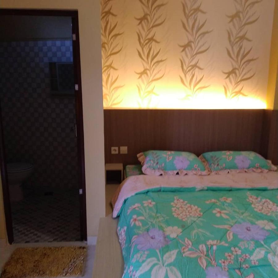 R3 Brawijaya Homestay Banyuwangi  Exterior photo